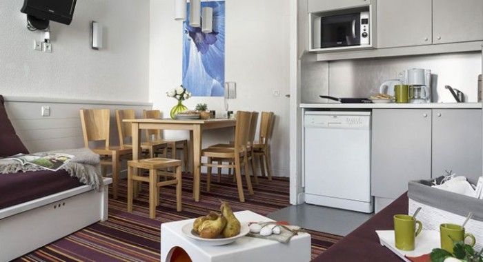 La Daille Apartments, Val D'Isere ski chalet, image 2